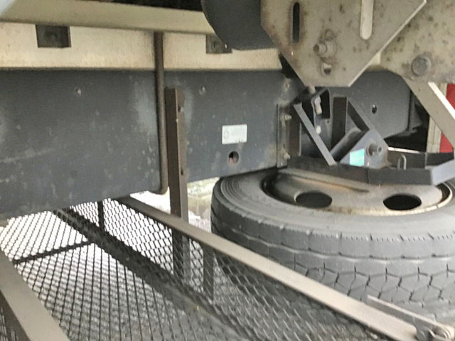 いすゞギガアルミウイング大型（10t）[写真09]