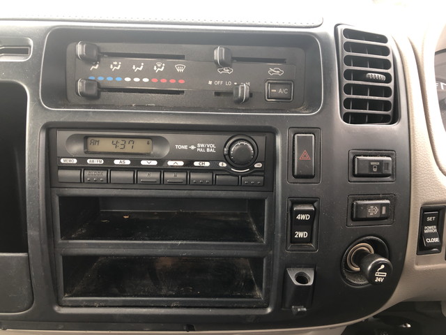 日野デュトロ平ボディ小型（2t・3t）[写真28]