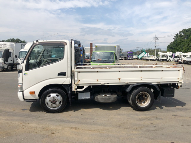 日野デュトロ平ボディ小型（2t・3t）[写真05]