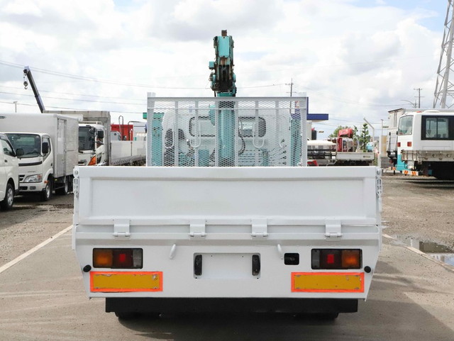 三菱ふそうキャンターセルフクレーン3段小型（2t・3t）[写真11]