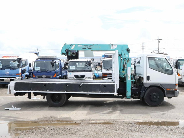 三菱ふそうキャンターセルフクレーン3段小型（2t・3t）[写真09]