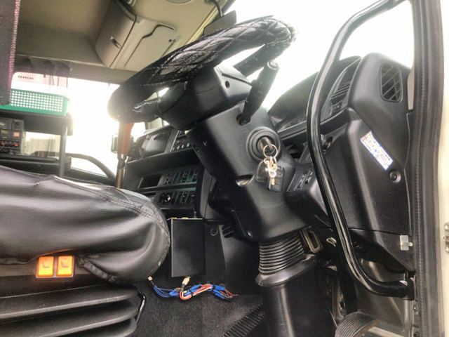 日野プロフィアダンプ大型（10t）[写真31]
