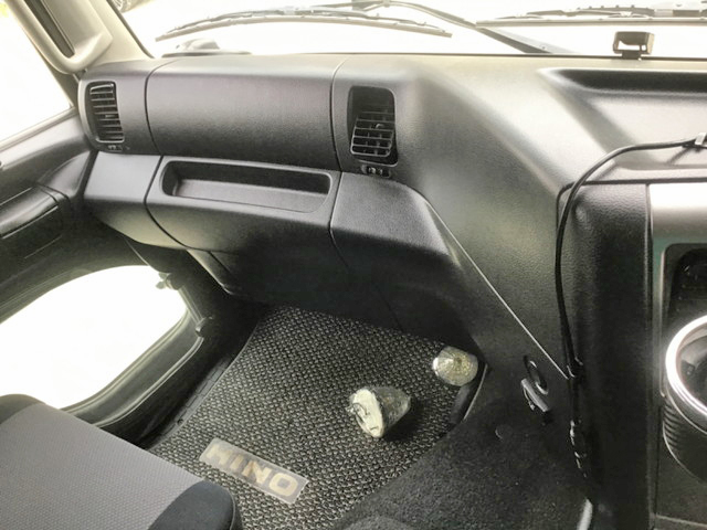 日野プロフィアダンプ大型（10t）[写真33]