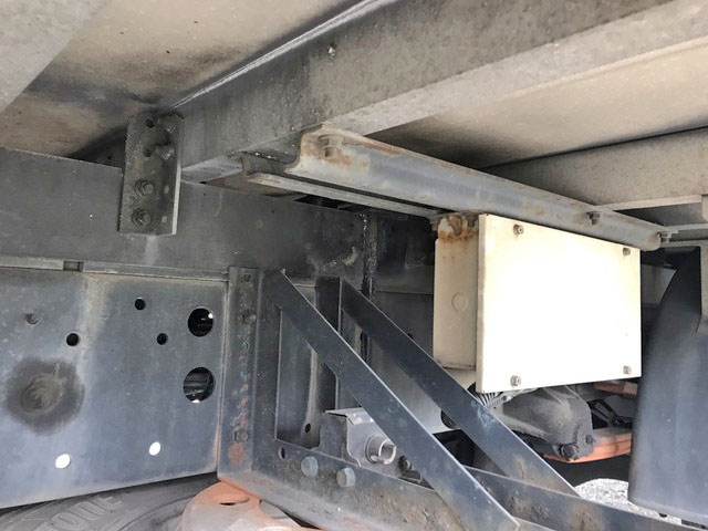 UDトラックスコンドル冷凍車（冷蔵車）中型（4t）[写真15]