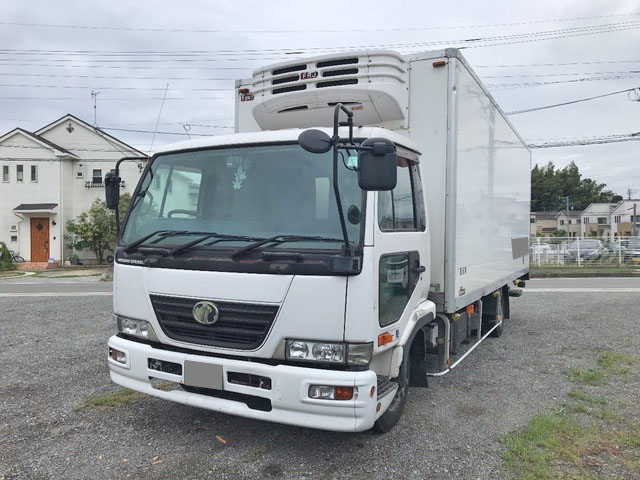 UDトラックスコンドル冷凍車（冷蔵車）中型（4t）[写真03]