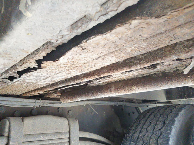 三菱ふそうスーパーグレートセルフローダー大型（10t）[写真12]