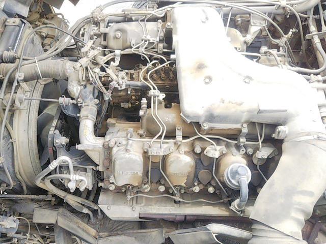 三菱ふそうスーパーグレートセルフローダー大型（10t）[写真17]