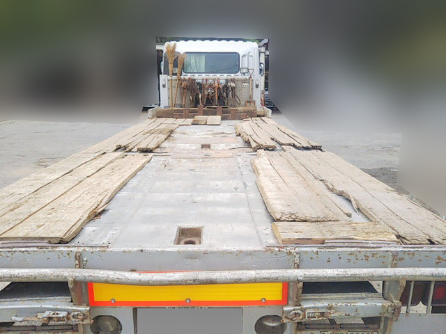 三菱ふそうスーパーグレートセルフローダー大型（10t）[写真06]