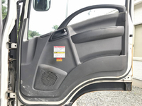 いすゞフォワードクレーン3段増トン（6t・8t）[写真29]