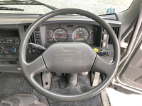 いすゞフォワードクレーン3段増トン（6t・8t）[写真36]