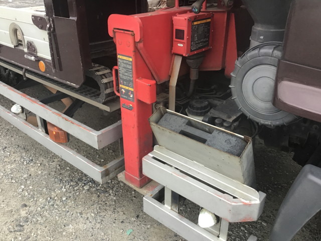 日野レンジャーセーフティクレーン4段増トン（6t・8t）[写真18]