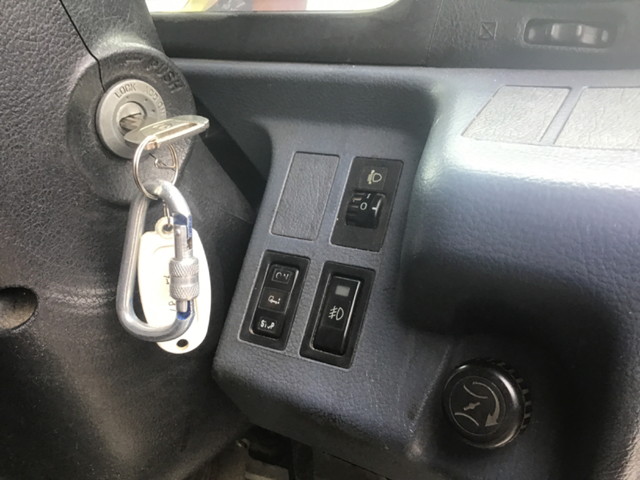 日野レンジャーセーフティクレーン4段増トン（6t・8t）[写真35]