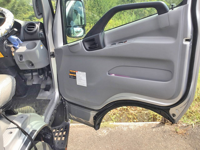 日野デュトロセーフティローダー小型（2t・3t）[写真17]