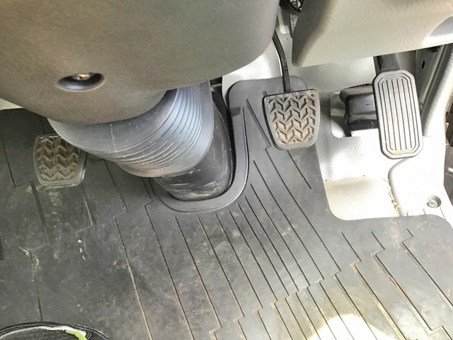 日野デュトロセーフティローダー小型（2t・3t）[写真20]