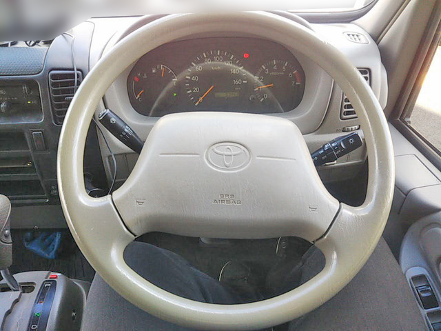 トヨタダイナ平ボディ小型（2t・3t）[写真17]