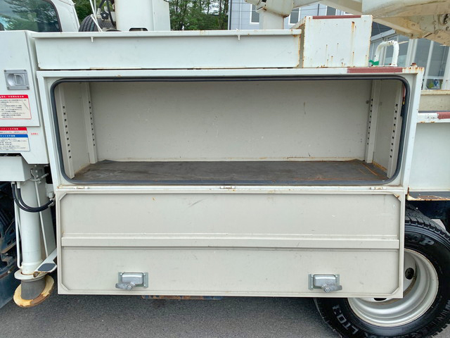 いすゞエルフ高所作業車小型（2t・3t）[写真14]