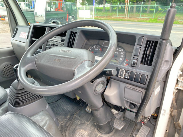 いすゞエルフ高所作業車小型（2t・3t）[写真31]