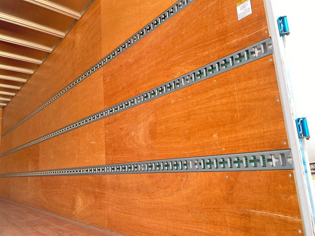 日野レンジャーアルミバン中型（4t）[写真11]