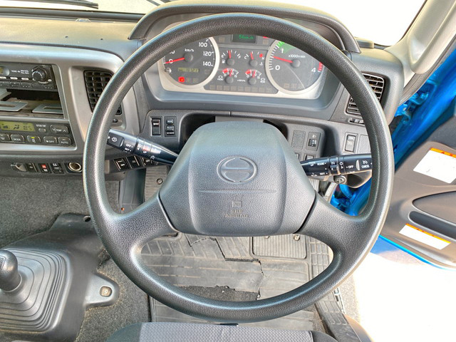 日野レンジャーアルミバン中型（4t）[写真34]