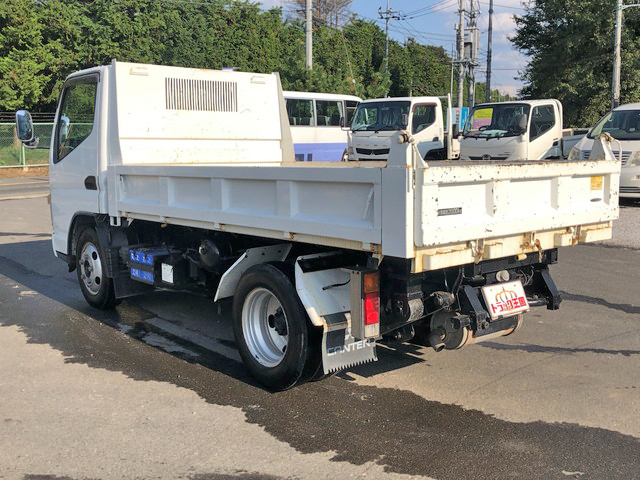 三菱ふそうキャンターローダーダンプ小型（2t・3t）[写真04]
