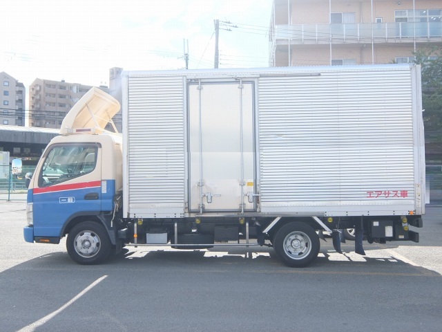 三菱ふそうキャンターアルミバン小型（2t・3t）[写真02]