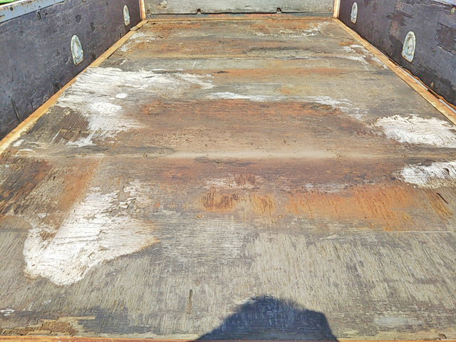 三菱ふそうキャンター平ボディ小型（2t・3t）[写真15]