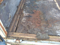 三菱ふそうキャンター平ボディ小型（2t・3t）[写真19]