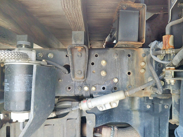 三菱ふそうキャンター平ボディ小型（2t・3t）[写真24]