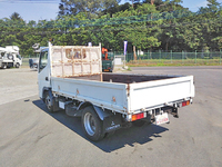 三菱ふそうキャンター平ボディ小型（2t・3t）[写真02]