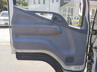 三菱ふそうキャンター平ボディ小型（2t・3t）[写真30]