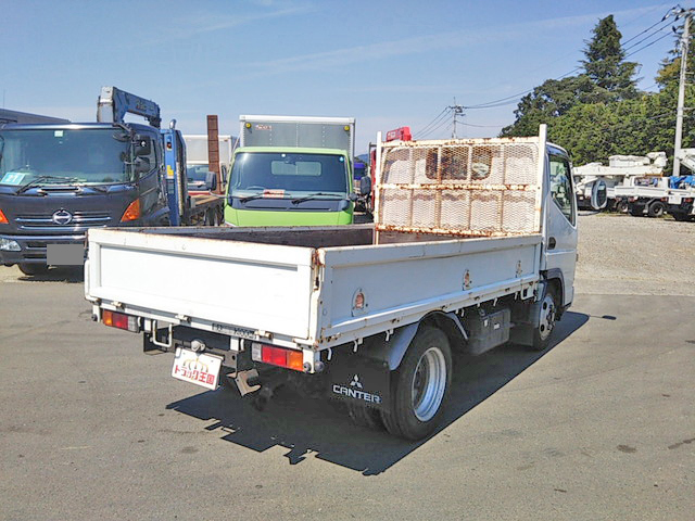 三菱ふそうキャンター平ボディ小型（2t・3t）[写真04]