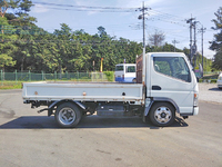 三菱ふそうキャンター平ボディ小型（2t・3t）[写真05]