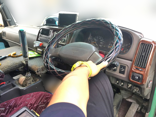 三菱ふそうファイターセルフクレーン3段増トン（6t・8t）[写真36]