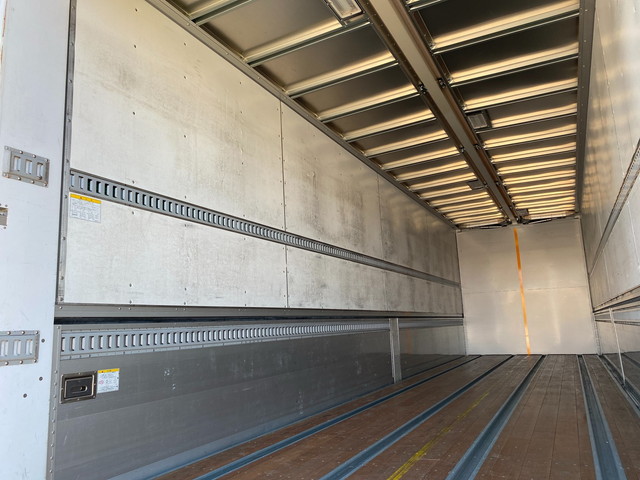 日野プロフィアアルミウイング大型（10t）[写真10]