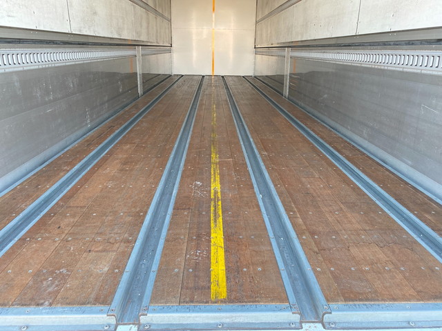 日野プロフィアアルミウイング大型（10t）[写真13]