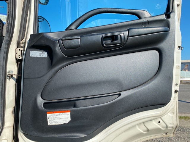 日野プロフィアアルミウイング大型（10t）[写真27]