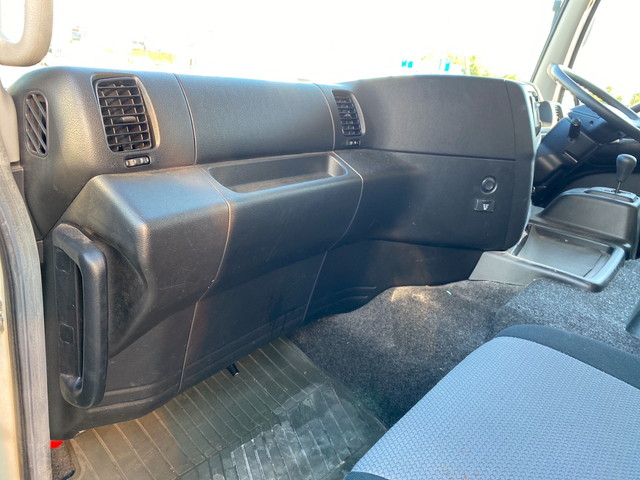 日野プロフィアアルミウイング大型（10t）[写真32]