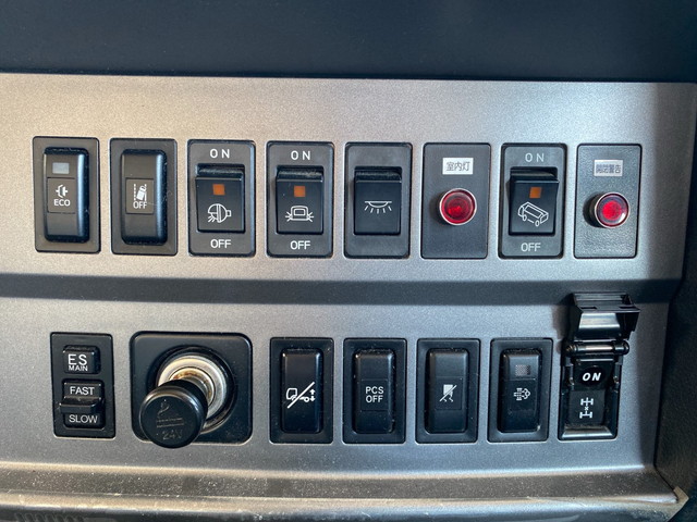 日野プロフィアアルミウイング大型（10t）[写真36]