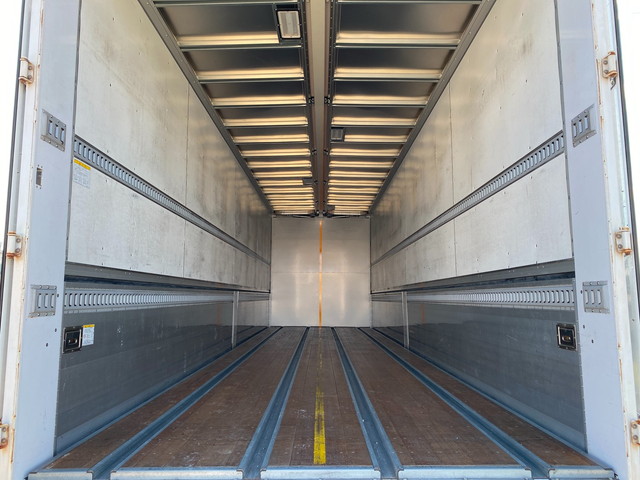 日野プロフィアアルミウイング大型（10t）[写真09]