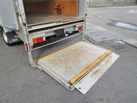 トヨタダイナアルミバン小型（2t・3t）[写真13]