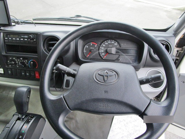 トヨタダイナアルミバン小型（2t・3t）[写真32]