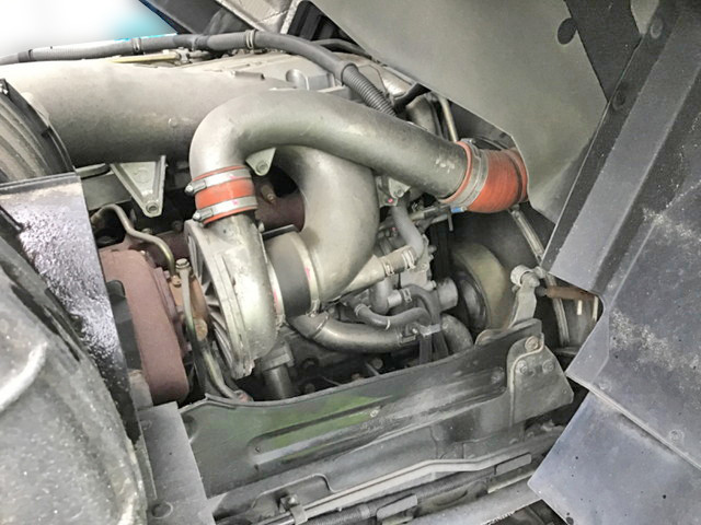 いすゞギガアルミウイング大型（10t）[写真13]