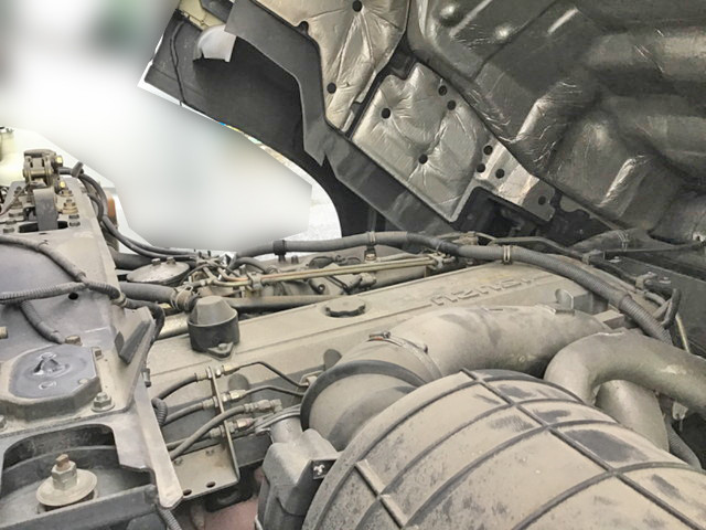 いすゞギガアルミウイング大型（10t）[写真14]