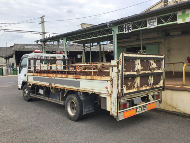 いすゞエルフ平ボディ小型（2t・3t）[写真02]