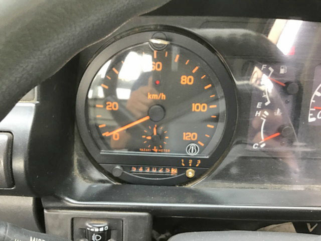 いすゞエルフ平ボディ小型（2t・3t）[写真22]