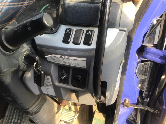 三菱ふそうキャンターダンプ小型（2t・3t）[写真25]