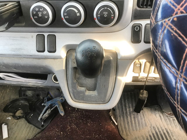 三菱ふそうキャンターダンプ小型（2t・3t）[写真29]