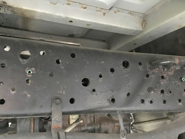 いすゞエルフダブルキャブ（Wキャブ）小型（2t・3t）[写真16]