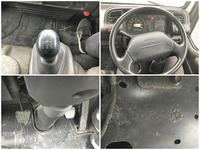 いすゞエルフダブルキャブ（Wキャブ）小型（2t・3t）[写真28]