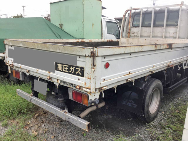 いすゞエルフダブルキャブ（Wキャブ）小型（2t・3t）[写真04]